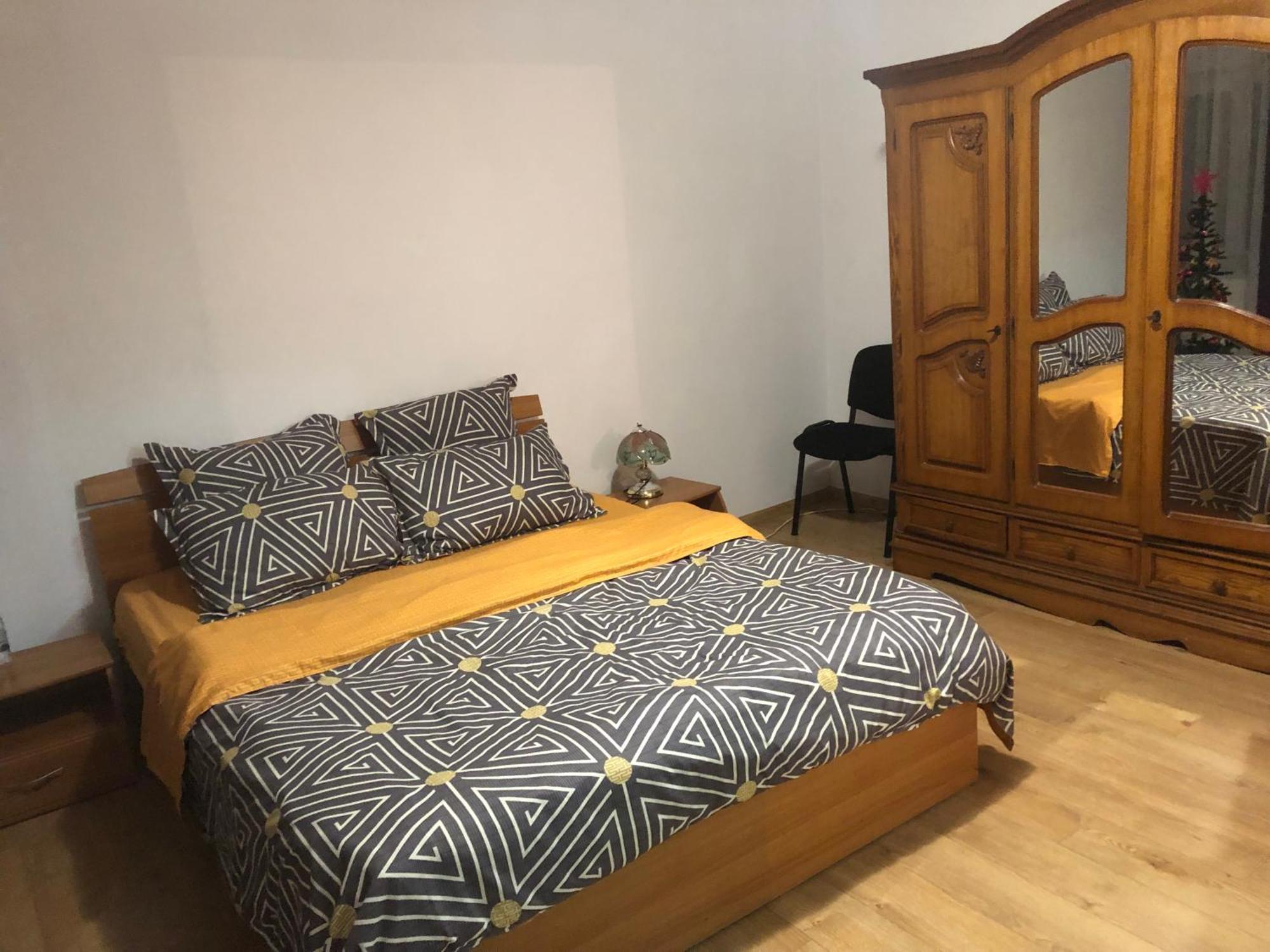 Studio In Крайова Экстерьер фото